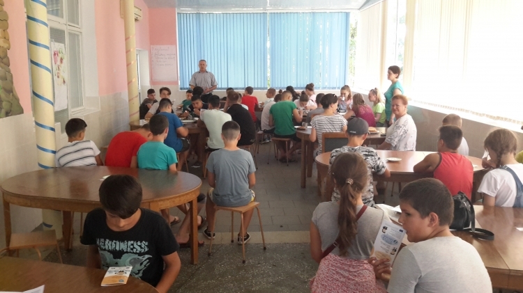 Tinerii consumatori – copii din tabere, își cunosc mai bine drepturile